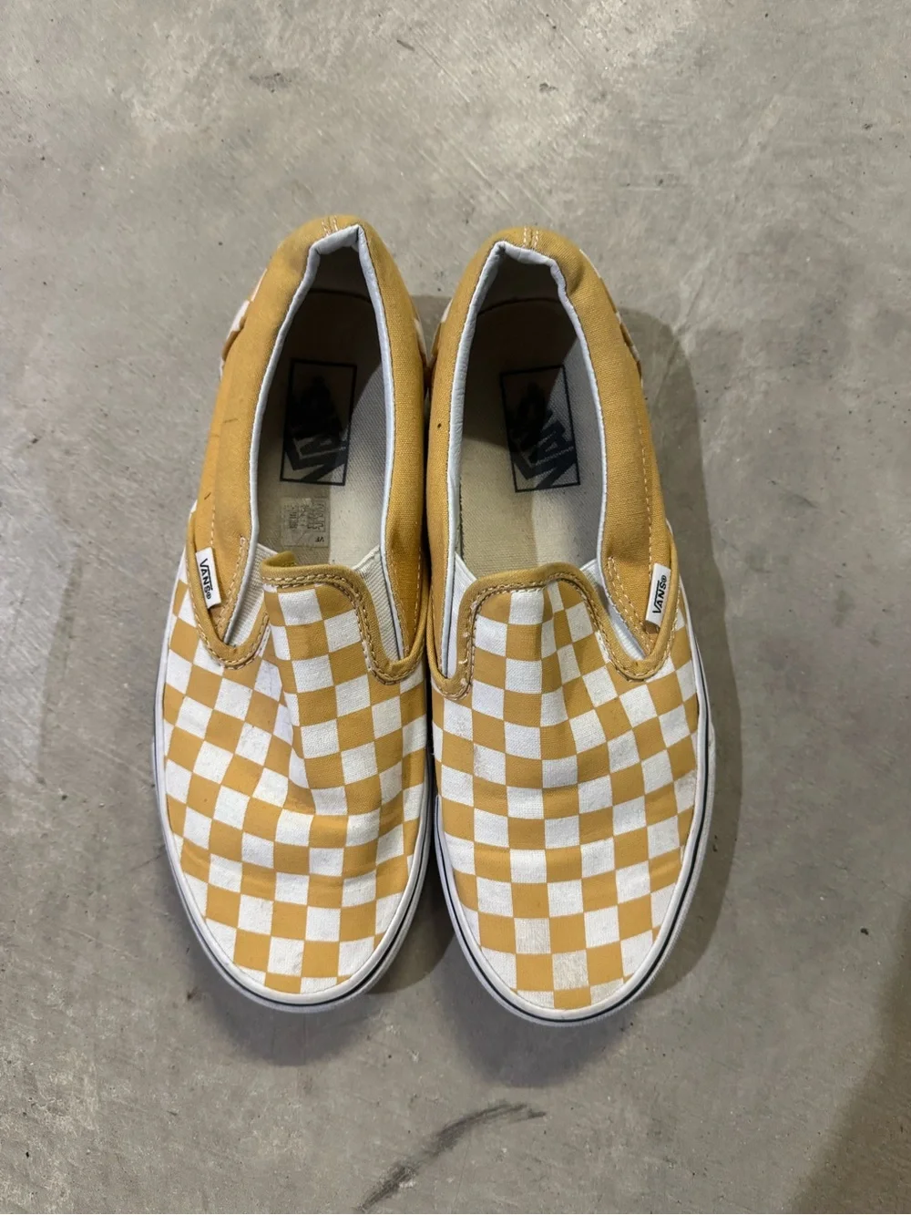 Vans ladies Checkerboard Slip-On Sneakers in Yellow and White sz 9.5